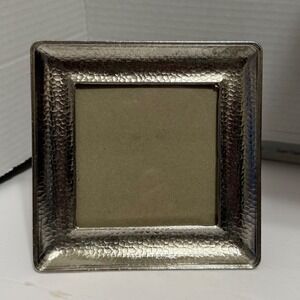 Max Studio Home Hammered‎ Metal Photo Frame – Silver